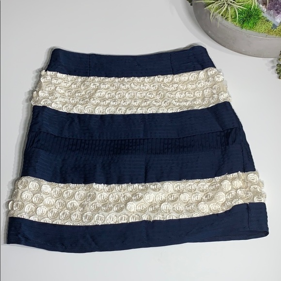 Douglas Hannant Silk Blend Raised Floral mini pencil skirt 4 women’s - Picture 3 of 8